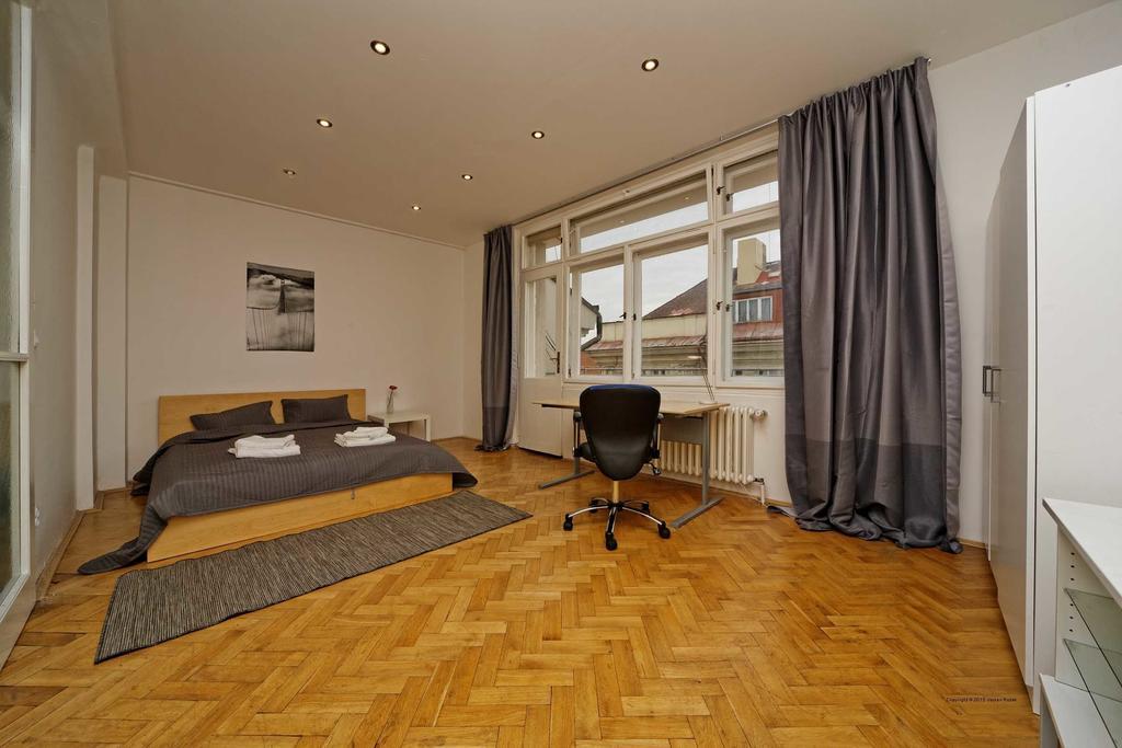Apartments Vorsilska Prague Room photo